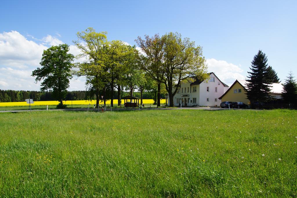 Landpension Bielatal - Raum Экстерьер фото